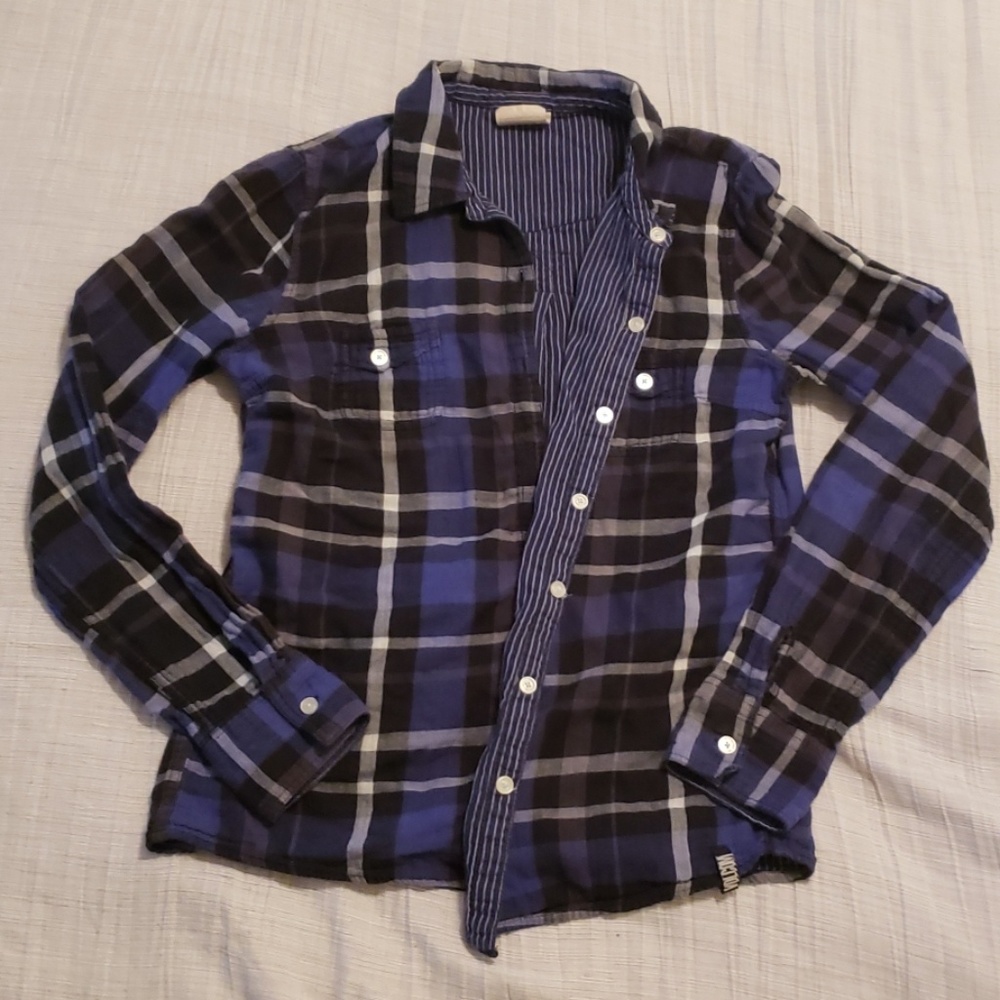 Reversable plaid flannel style top